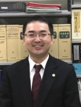 早川 俊明